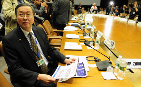 Chinese Central Bank Governor Zhou Xiaochuan attends a meeting of the International Monetary and Financial Committee (IMFC) in Washington April 25, 2009. (Xinhua/Zhang Yan)