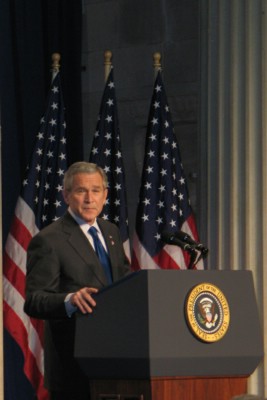 I’M CONFIDENT: U.S. President Bush delivers a State of the Economy speech at Federal Hall of National Memorial on New York’s Wall Street CHEN WEN