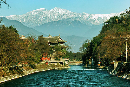 A panoramic view of Dujiangyan